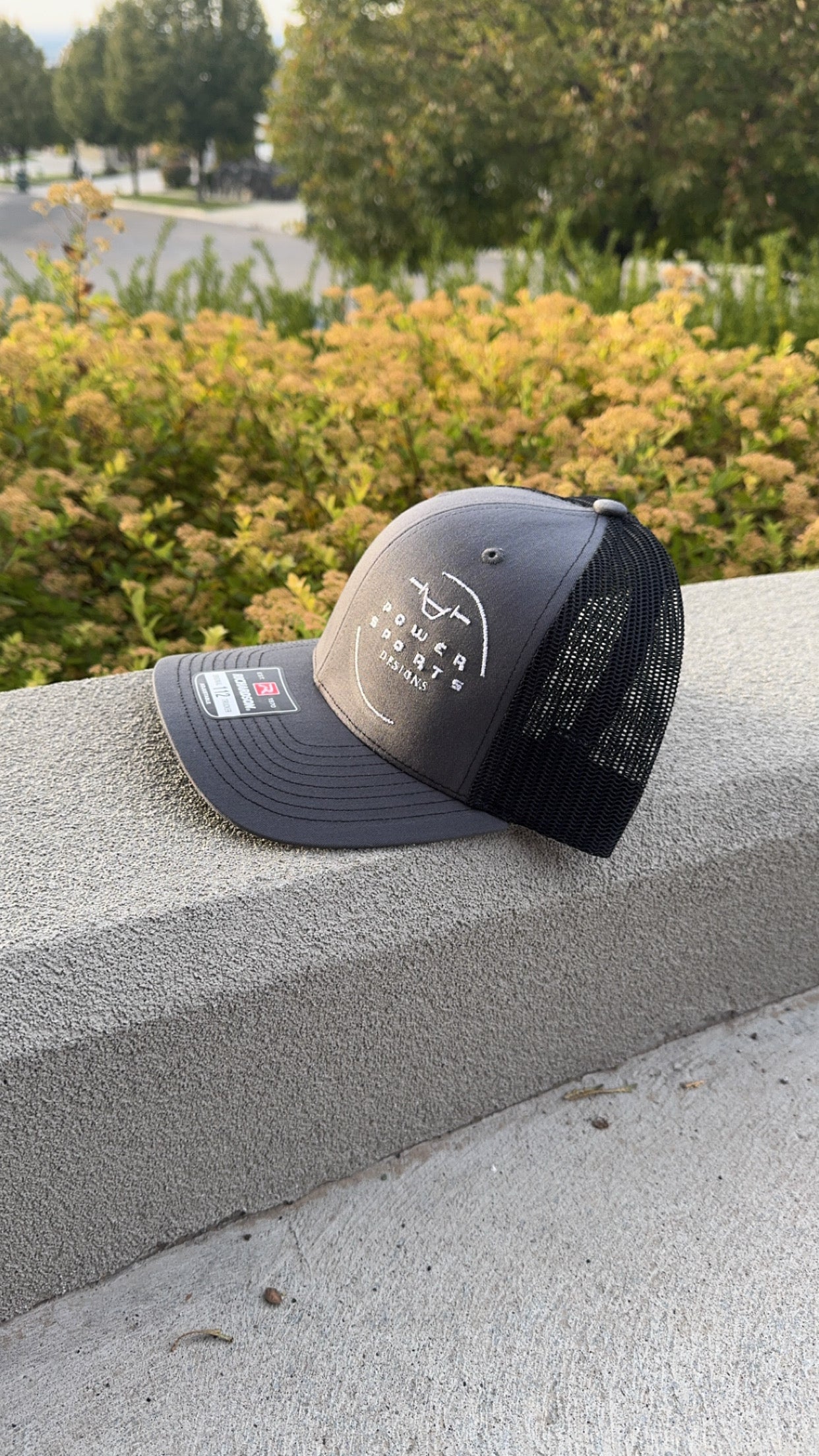 PSD white on gray Snap Back